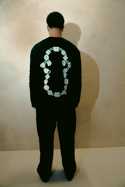 Black ‘Chasing Space Vibes’ long sleeve