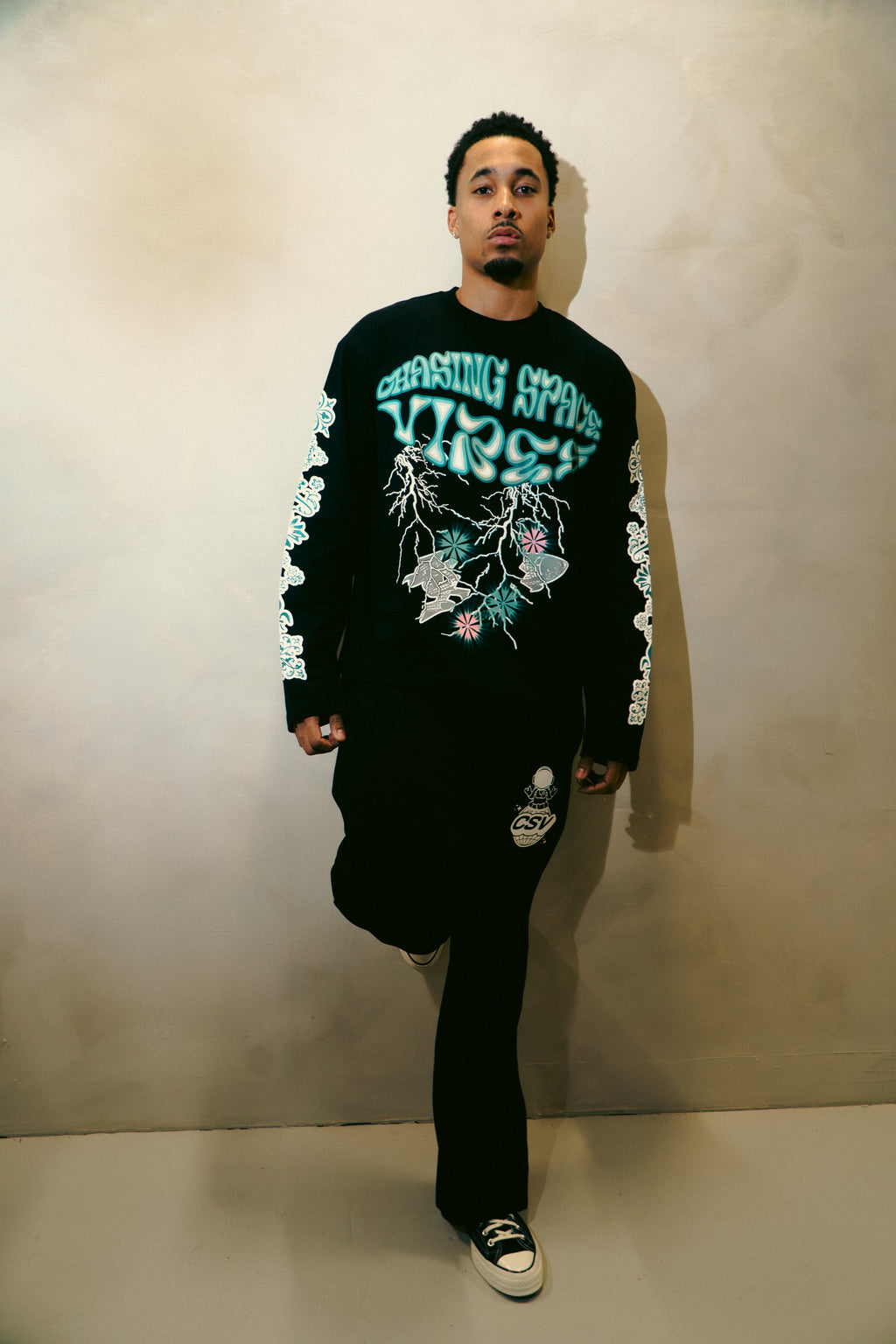 Black ‘Chasing Space Vibes’ long sleeve