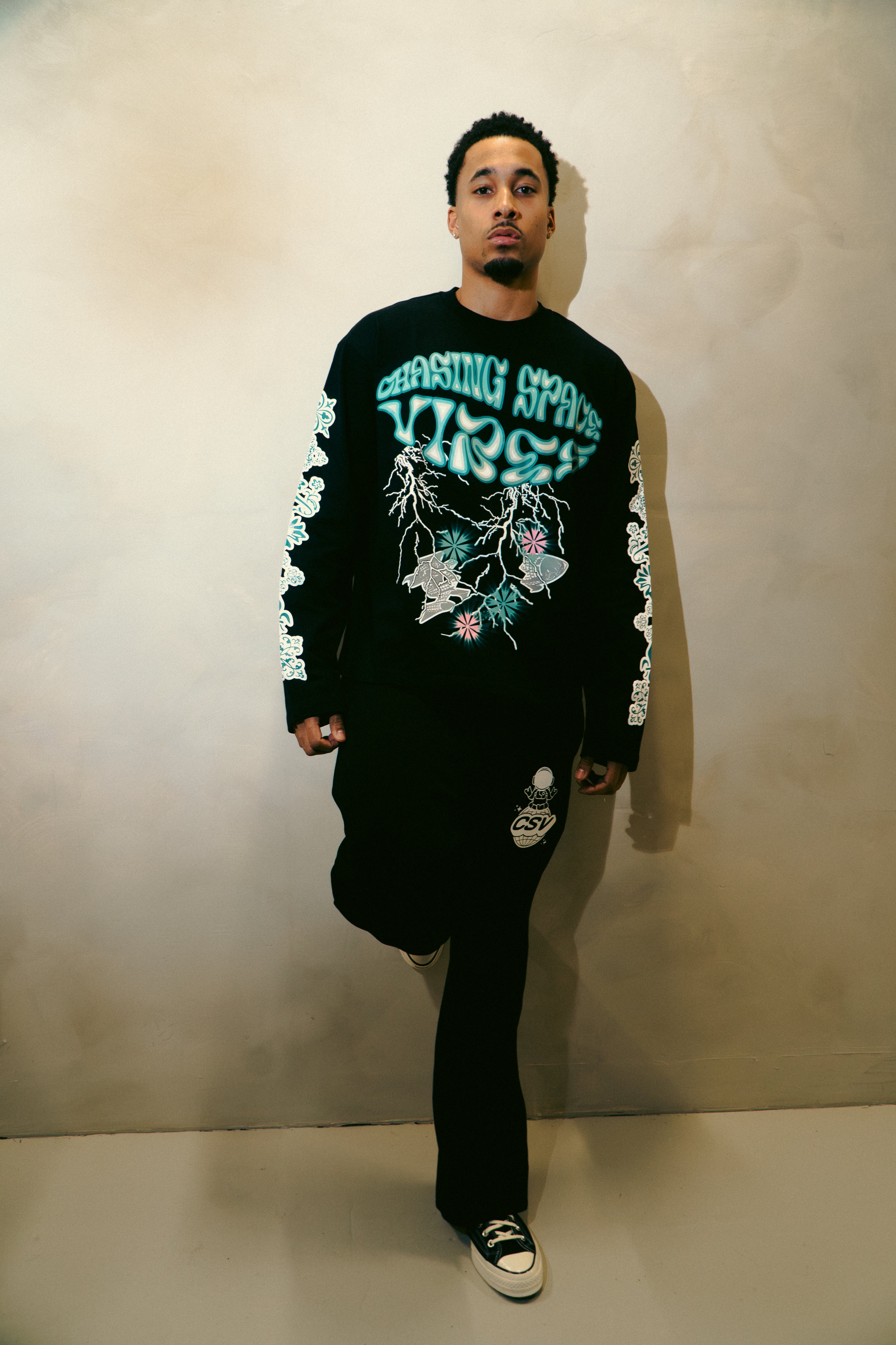 Black ‘Chasing Space Vibes’ long sleeve